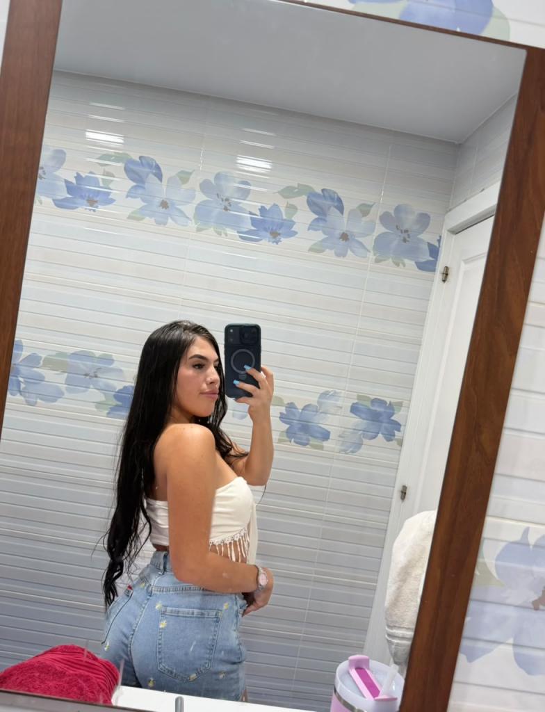 Chica busca chico en Granada: 