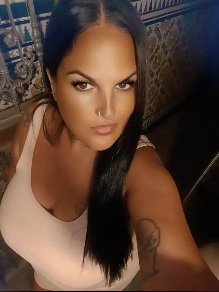 Chica busca chico en Sevilla: 