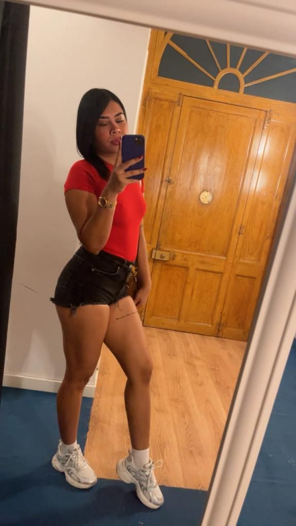 Chica busca chico en Barcelona: Chica busca chico