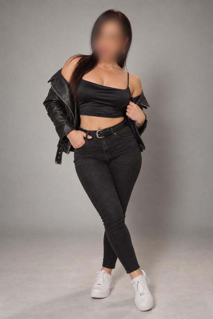 617491527: Chica busca chico en Madrid