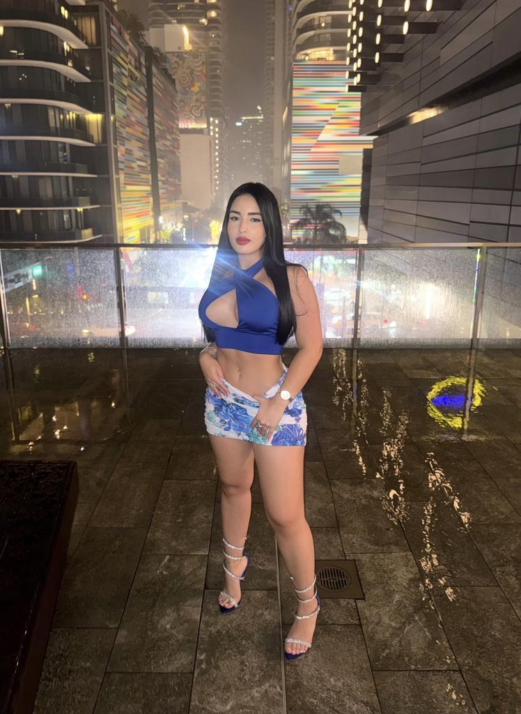 613845932: Chica busca chico en Murcia