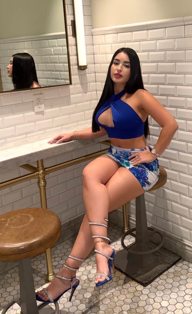 613845932: Chica busca chico en Murcia