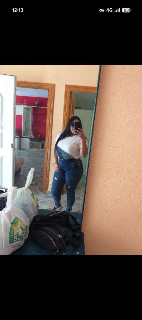 Chica busca chico en Almería: 
