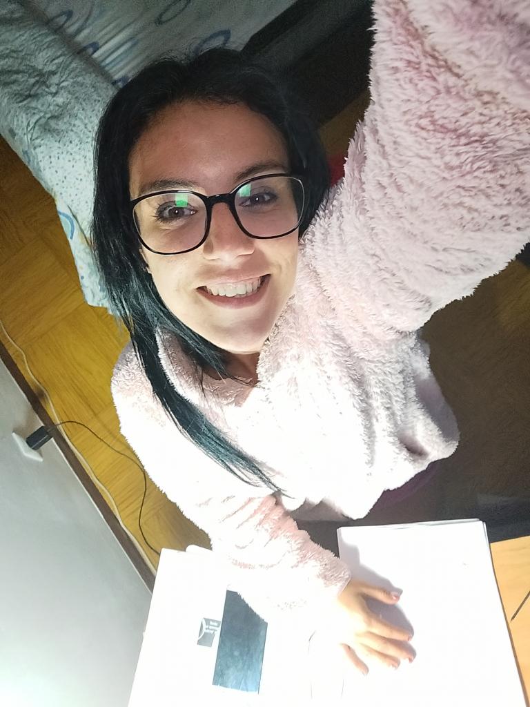 664616927: Chica busca chico en La Coruña