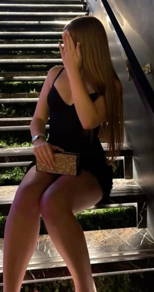 Chica busca chico en Huelva: 