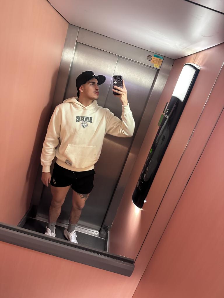 662421374: Chico busca chica en Zaragoza