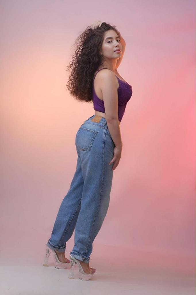 667605627: Chica busca chico en Valencia