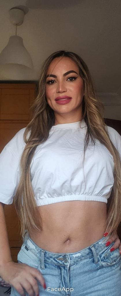 612450377: Chica busca chico en Cáceres