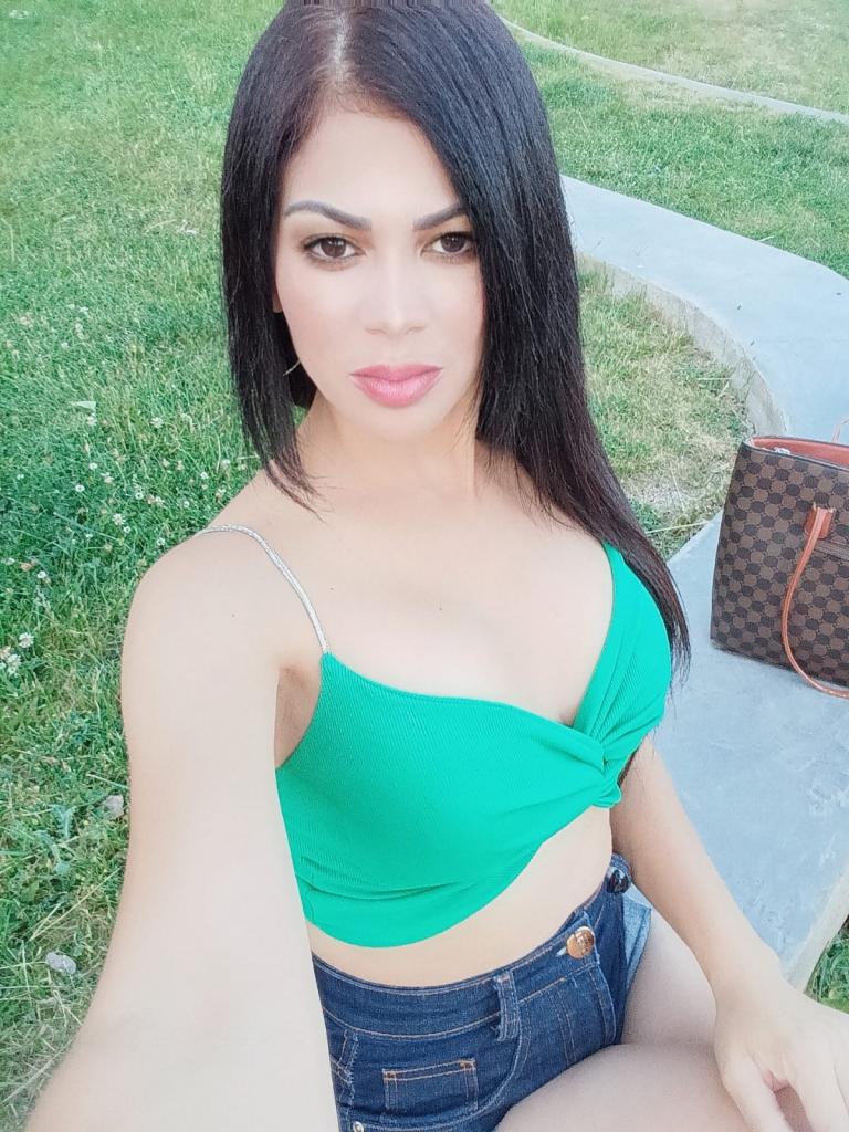 629708399: Chica busca chico en Murcia