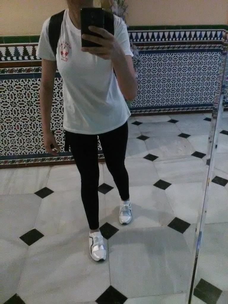 602352121: Chica busca chico en Alicante