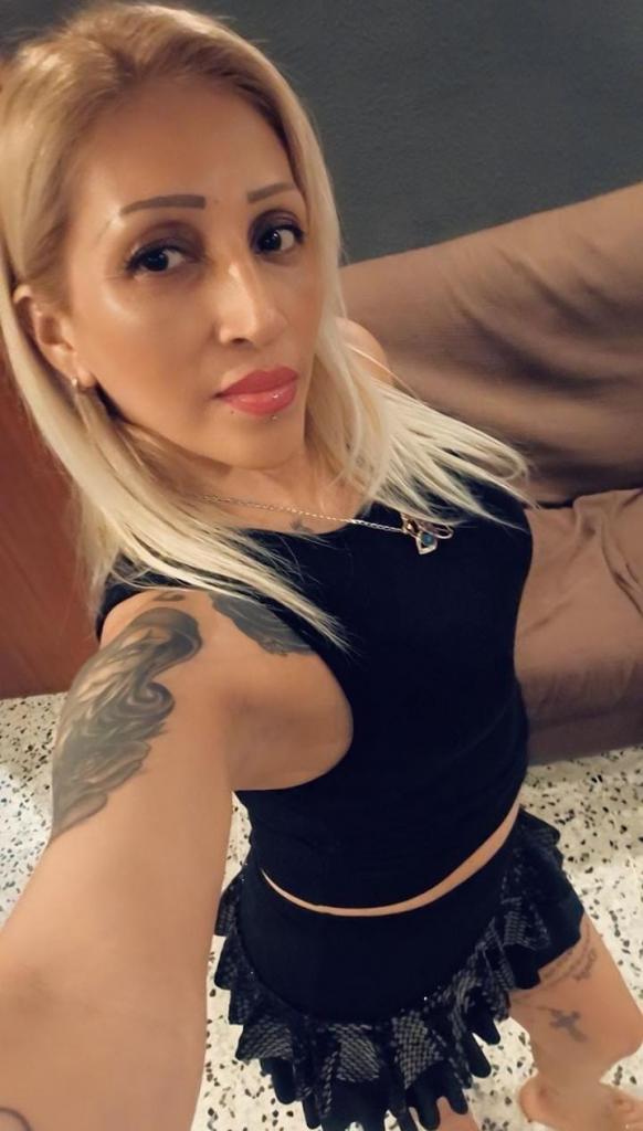Chica busca chico en Barcelona: 