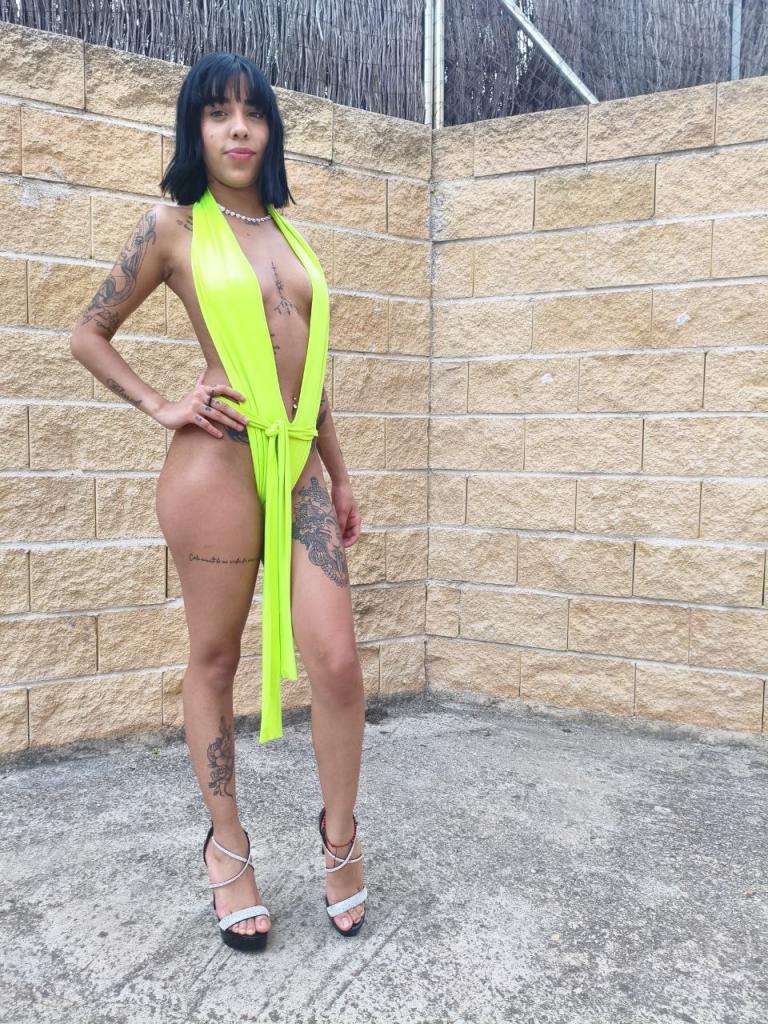 Chica busca chico en Madrid: Chica busca chico