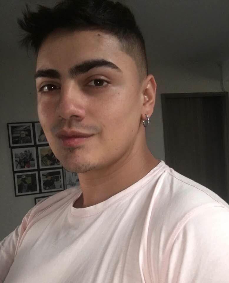 632209403: Chico busca chica en Las Palmas