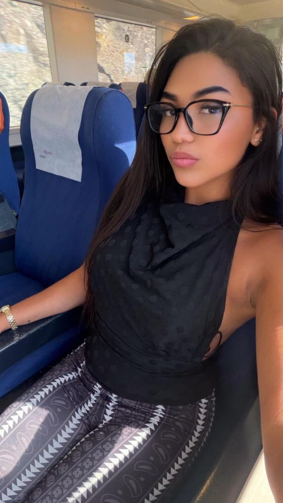 Chica busca chico en La Rioja: Chica busca chico