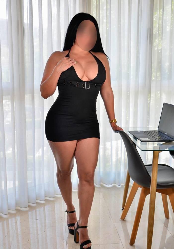 678174415: Chica busca chico en Barcelona