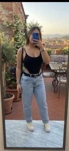 745005951: Chica busca chico en Orense