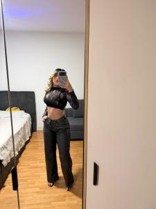 631549096: Chica busca chico en Barcelona