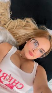 613799675: Chica busca chico en Málaga