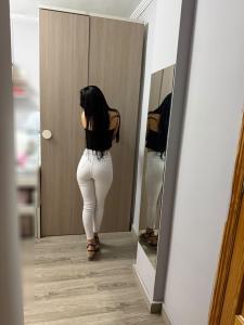 613518470: Chica busca chico en Lugo