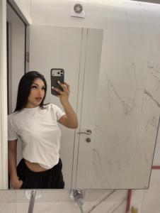 657778018: Chica busca chico en La Coruña