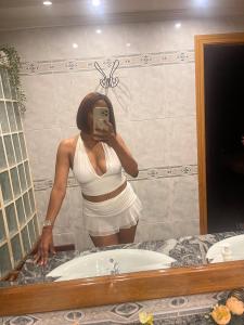 633082683: Chica busca chico en Murcia