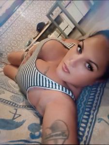 622029395: Chica busca chico en Sevilla