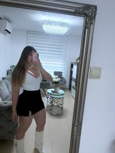 613561886: Chica busca chico en Málaga