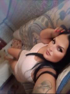 622029395: Chica busca chico en Sevilla