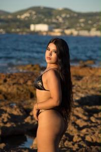 642144275: Chica busca chico en Ibiza