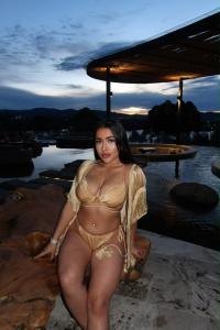 632977434: Chica busca chico en Málaga