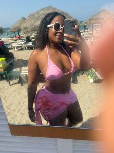 613784229: Chica busca chico en Almería