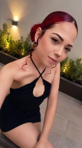 605673846: Chica busca chico en Sevilla