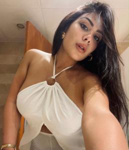 631700754: Chica busca chico en Mallorca