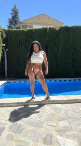 614707081: Chica busca chico en La Coruña