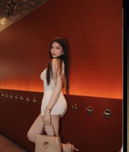 604296580: Chica busca chico en Madrid