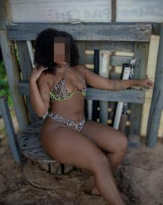 617628533: Chica busca chico en Sevilla