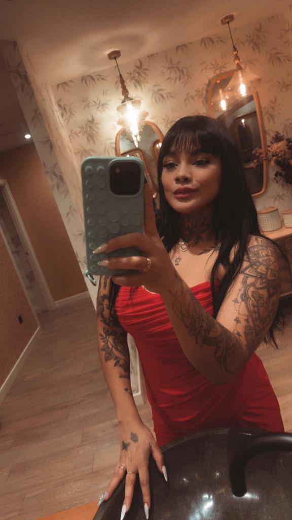 613431636: Chica busca chico en Orense