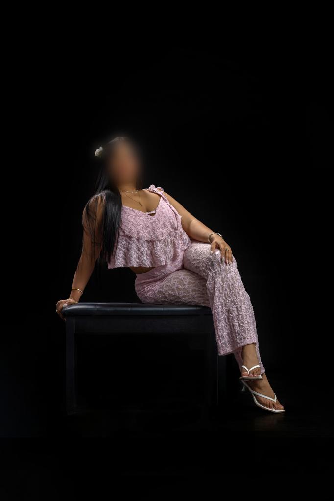 632467578: Chica busca chico en Madrid