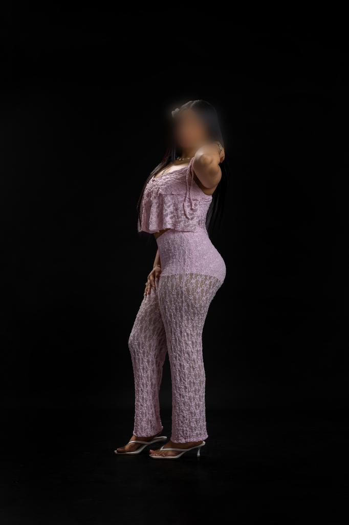 632467578: Chica busca chico en Madrid