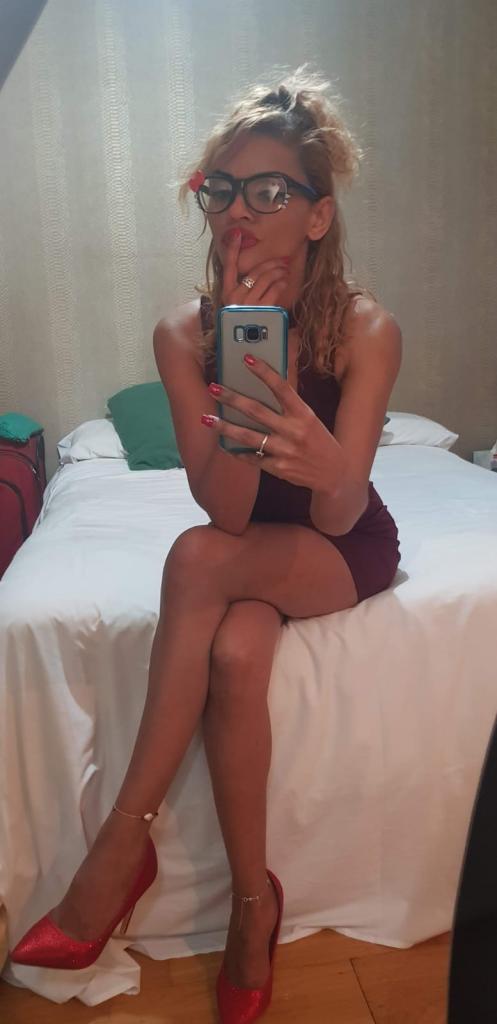 642739990: Chica busca chico en Zaragoza
