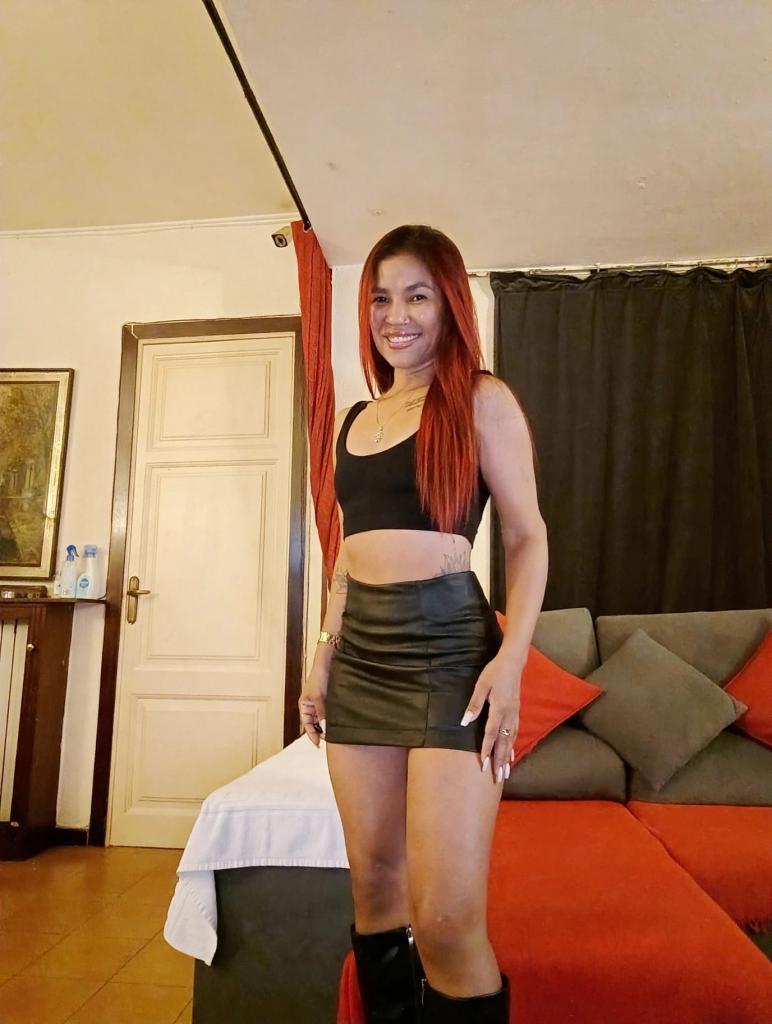 615508454: Chica busca chico en Barcelona