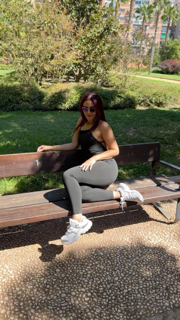 Chica busca chico en Granada: 