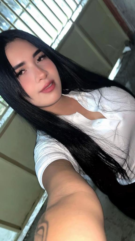 667958723: Chica busca chico en Barcelona