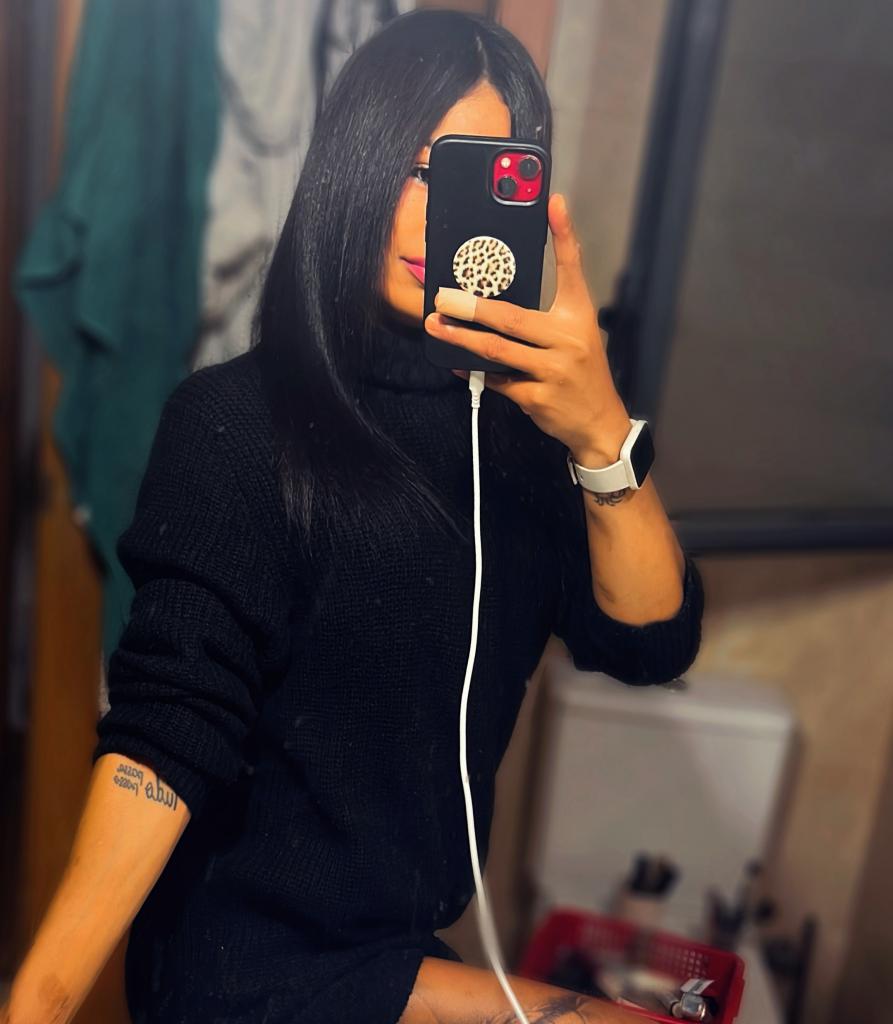 617219140: Chica busca chico en Ibiza