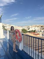 670318397: Chica busca chico en Valencia