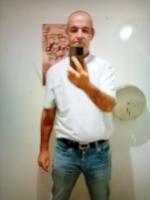 697371629: Chico busca chica en Barcelona
