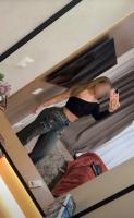647636847: Chica busca chico en Madrid