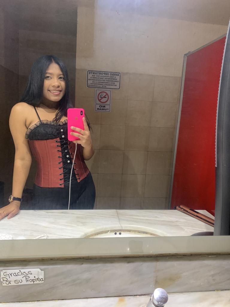 Chica busca chico en Cádiz: 
