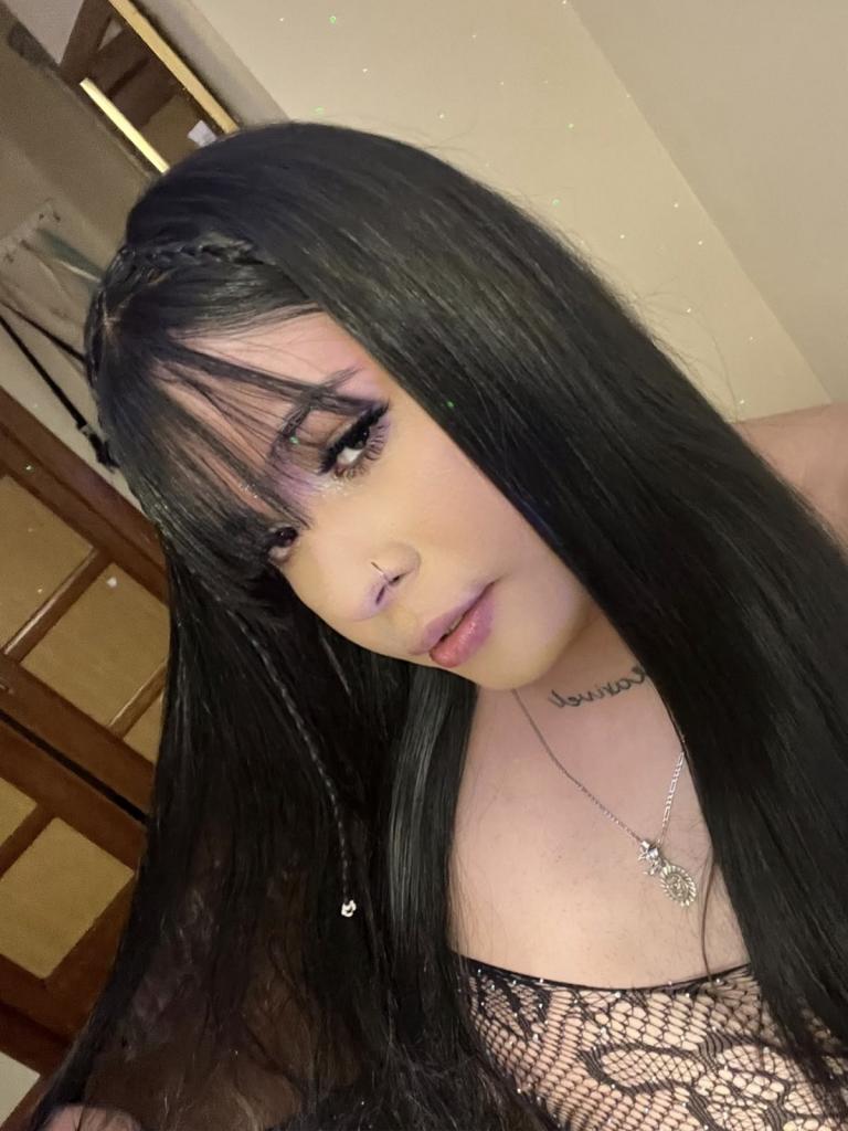 647891322: Travesti en Jaén