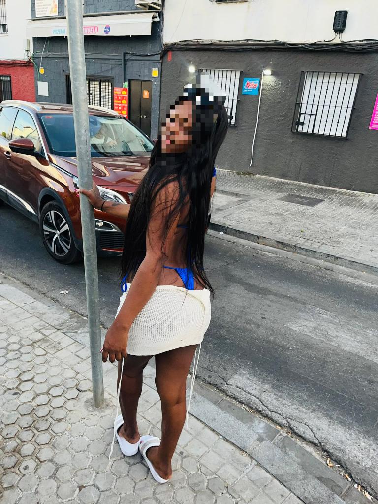 Chica busca chico en Cádiz: 